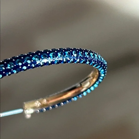 Swarovski Pave Crystal blue hoops - Picture 8 of 8